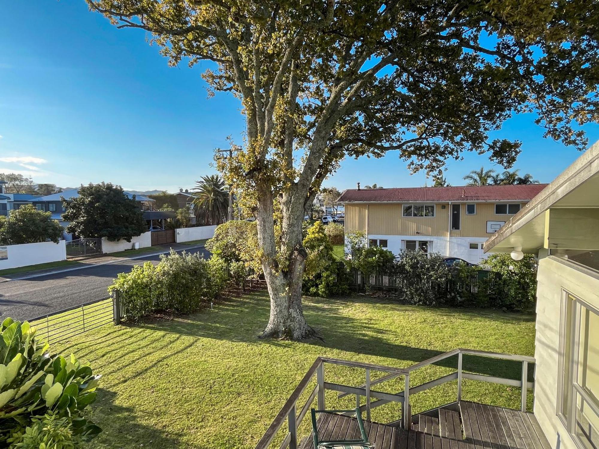 Sybil'S Place Whitianga Exterior photo