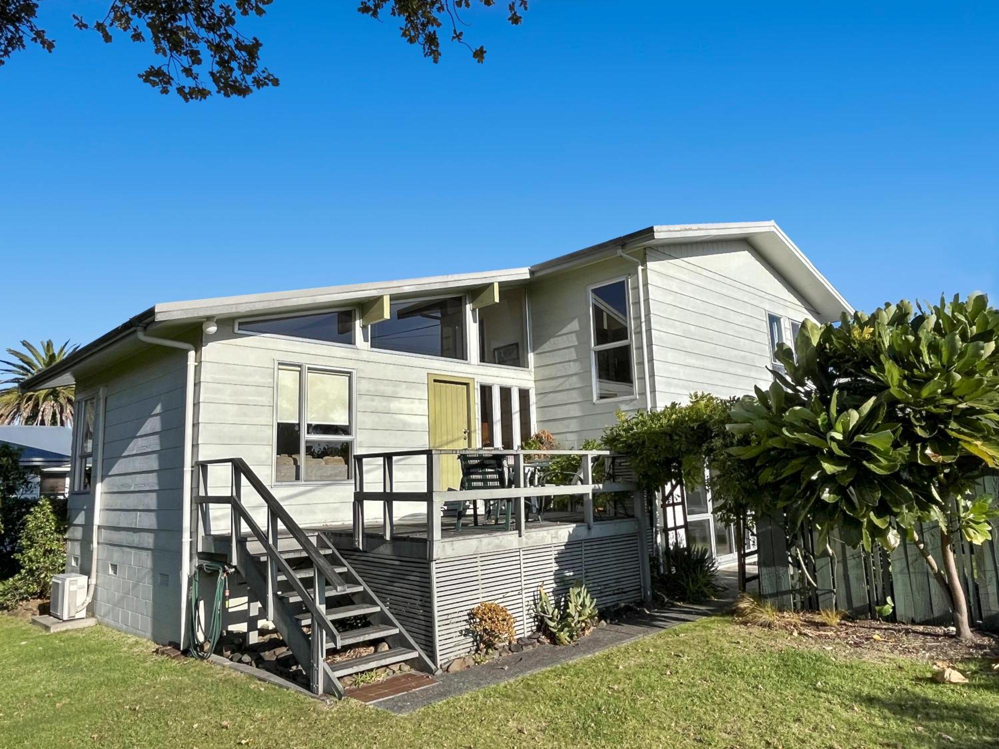 Sybil'S Place Whitianga Exterior photo